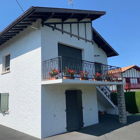 A Louer Appartement Dans Une Maison Arcangues Luaran gambar